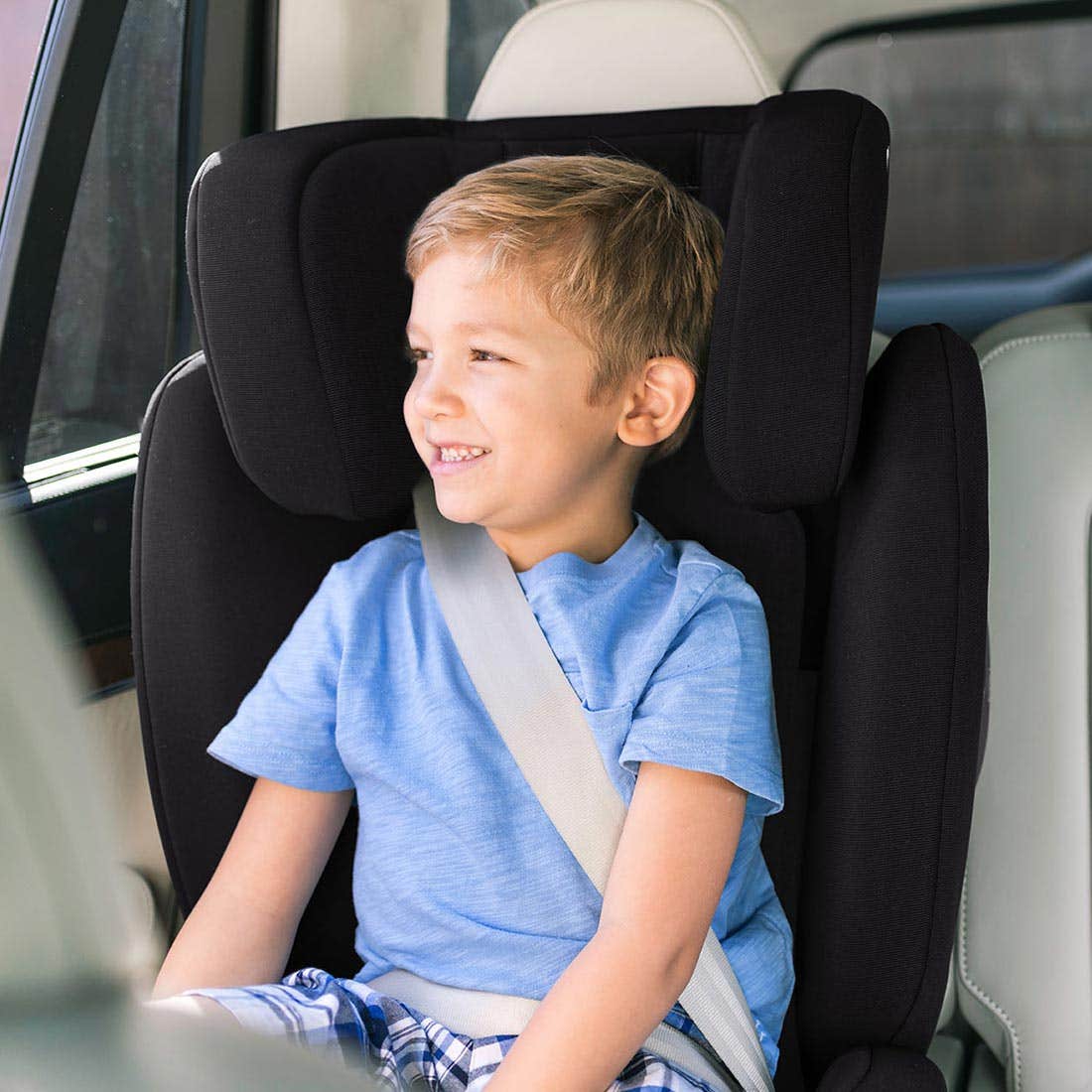 Aace Booster Car Seat FR Free by Nuna - Image 2