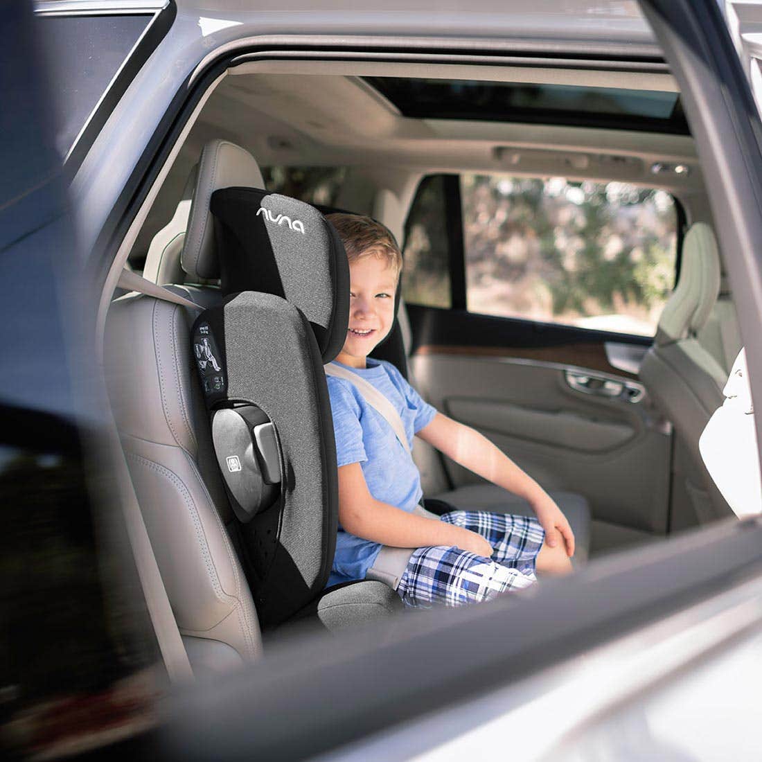 Aace Booster Car Seat FR Free by Nuna - Image 5