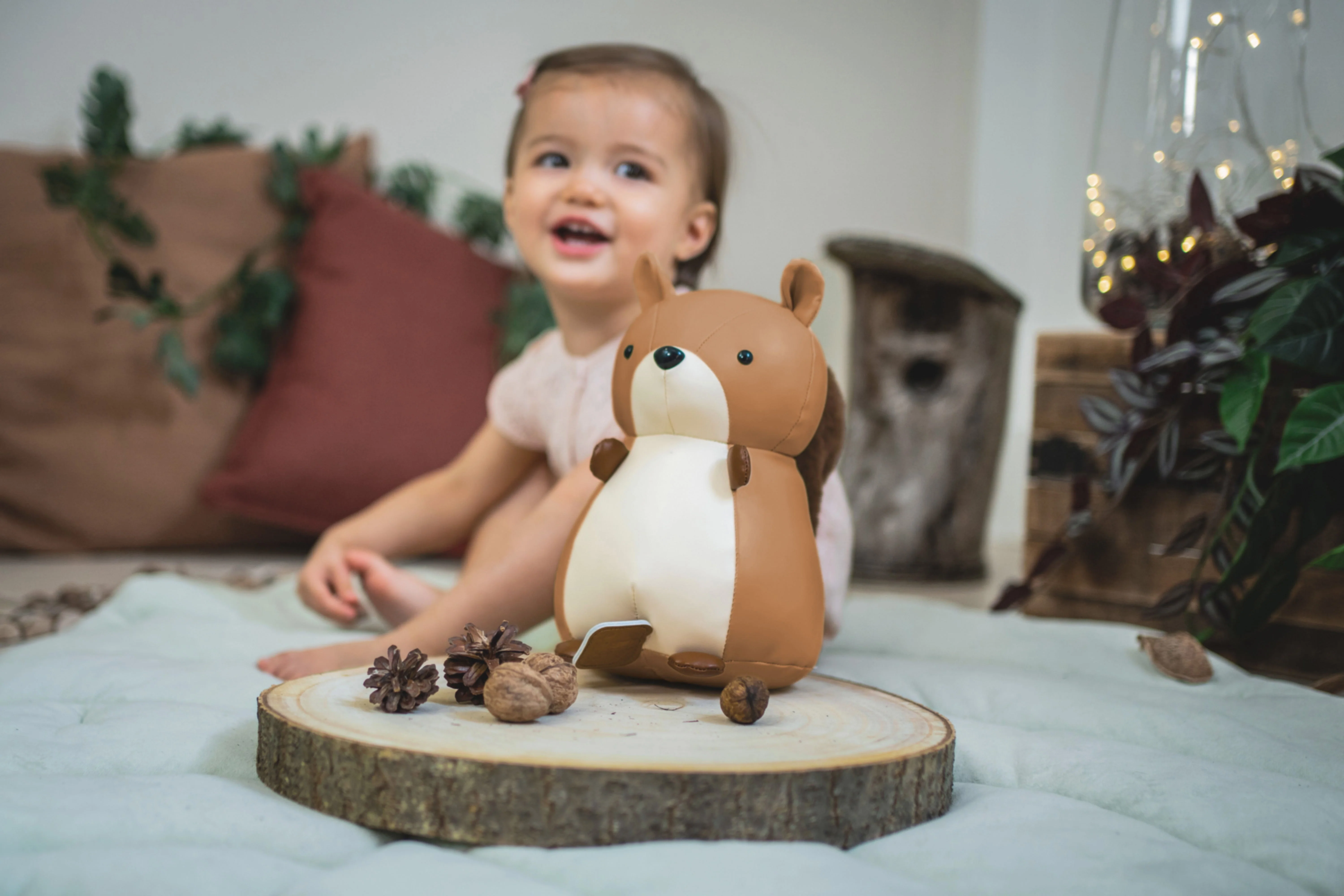 Alex the Squirrel Musical Toy by Little Big Friends - Image 3