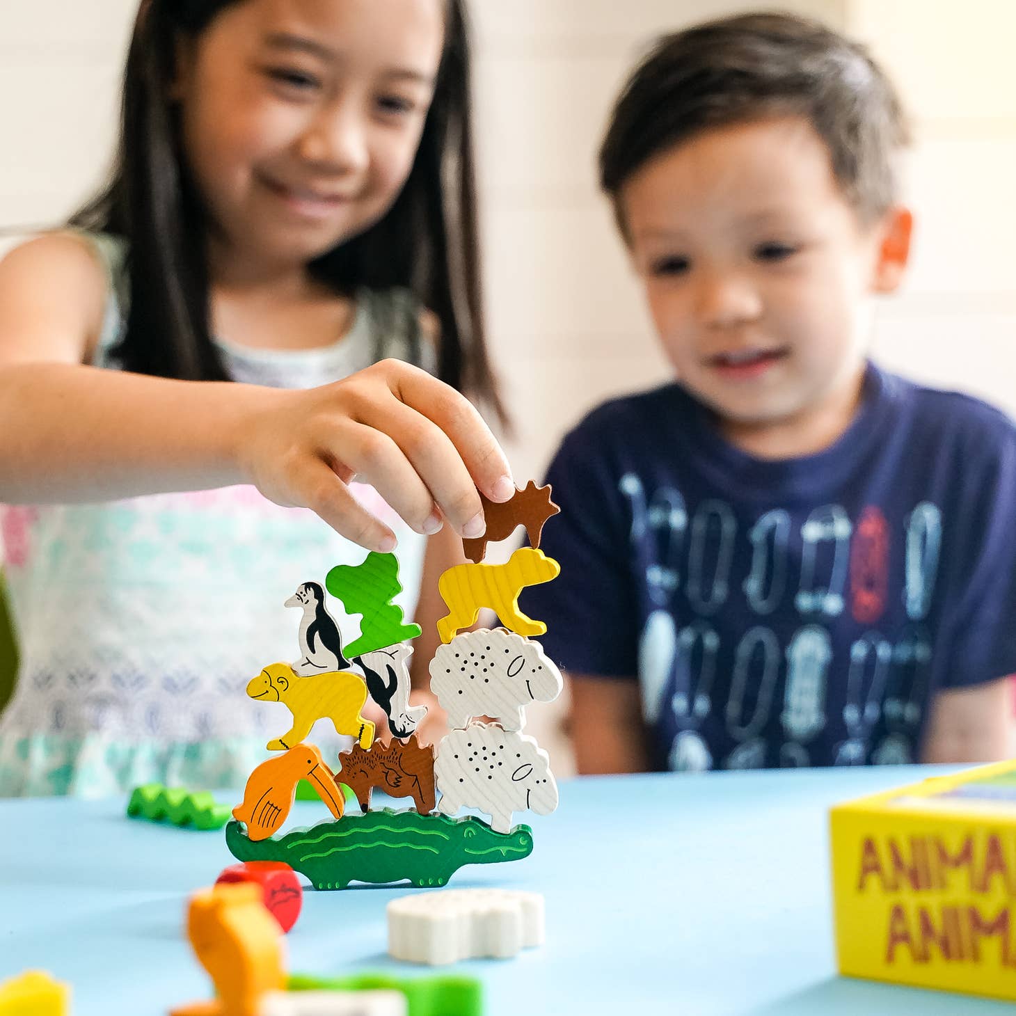 Animal Upon Animal Stacking Game by Haba - Image 4
