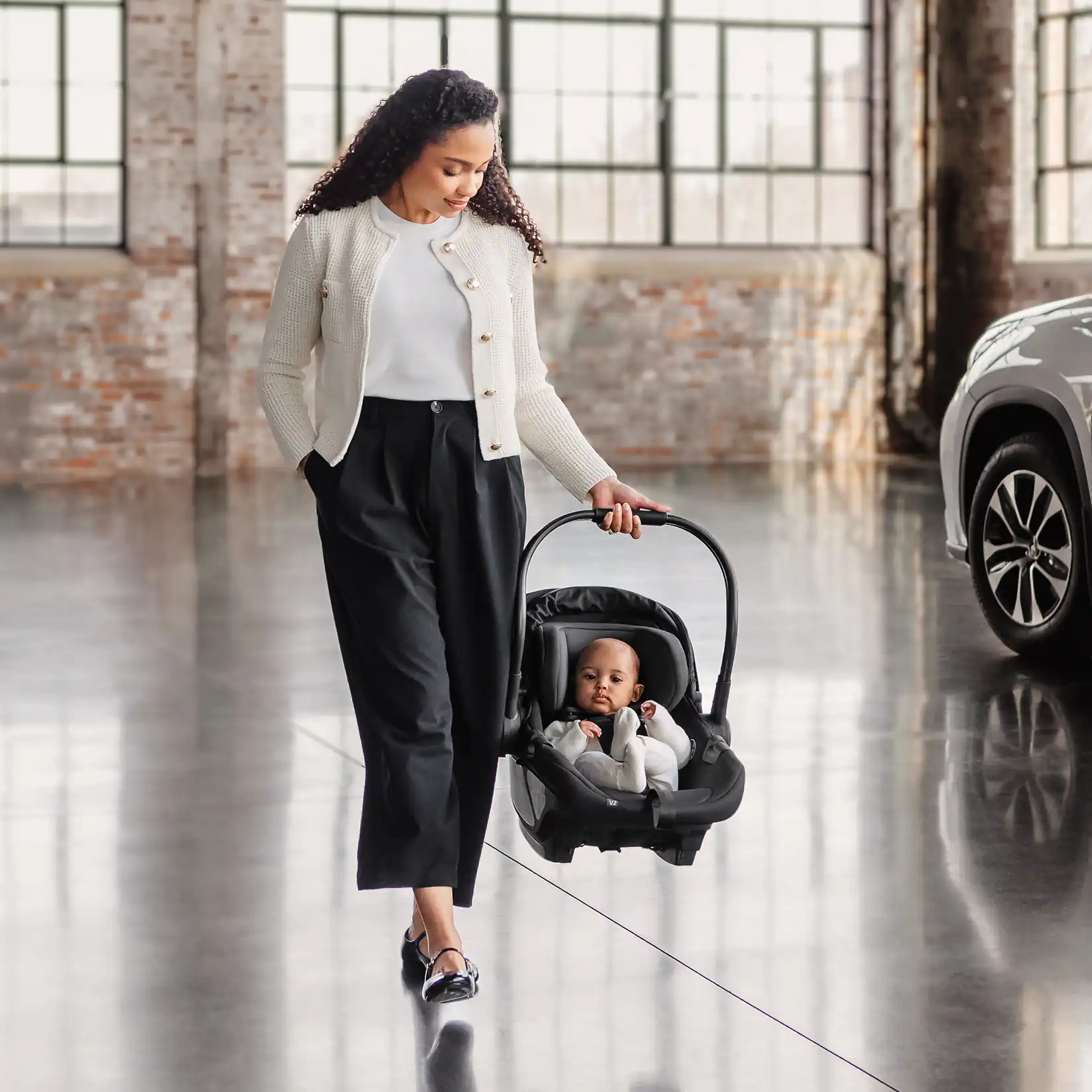 Aria V2 Infant Car Seat and Base by UPPAbaby - Image 26