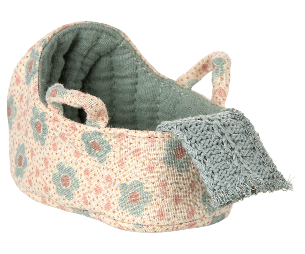 Baby Mouse in Carrycot - Blue by Maileg - Image 5