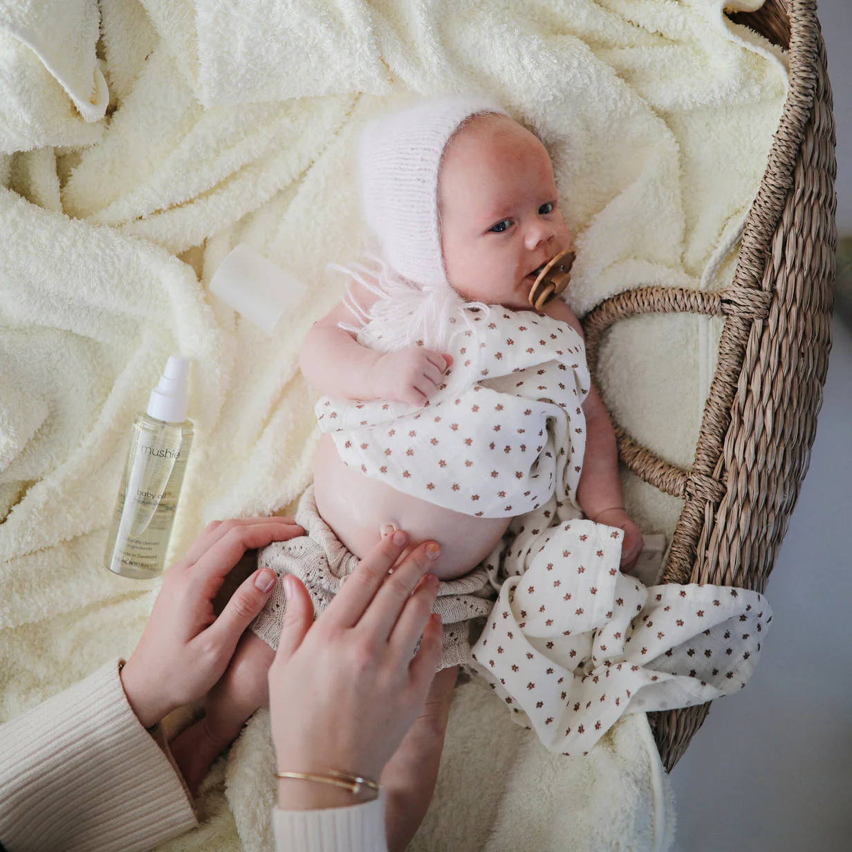 Baby Oil - 145ml Fragrance Free by Mushie & Co - Image 2