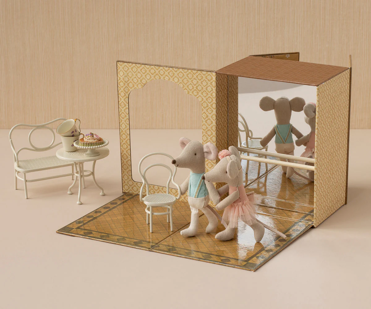 Ballet Mice in Dance Studio, Little Brother and Little Sister by Maileg - Image 3