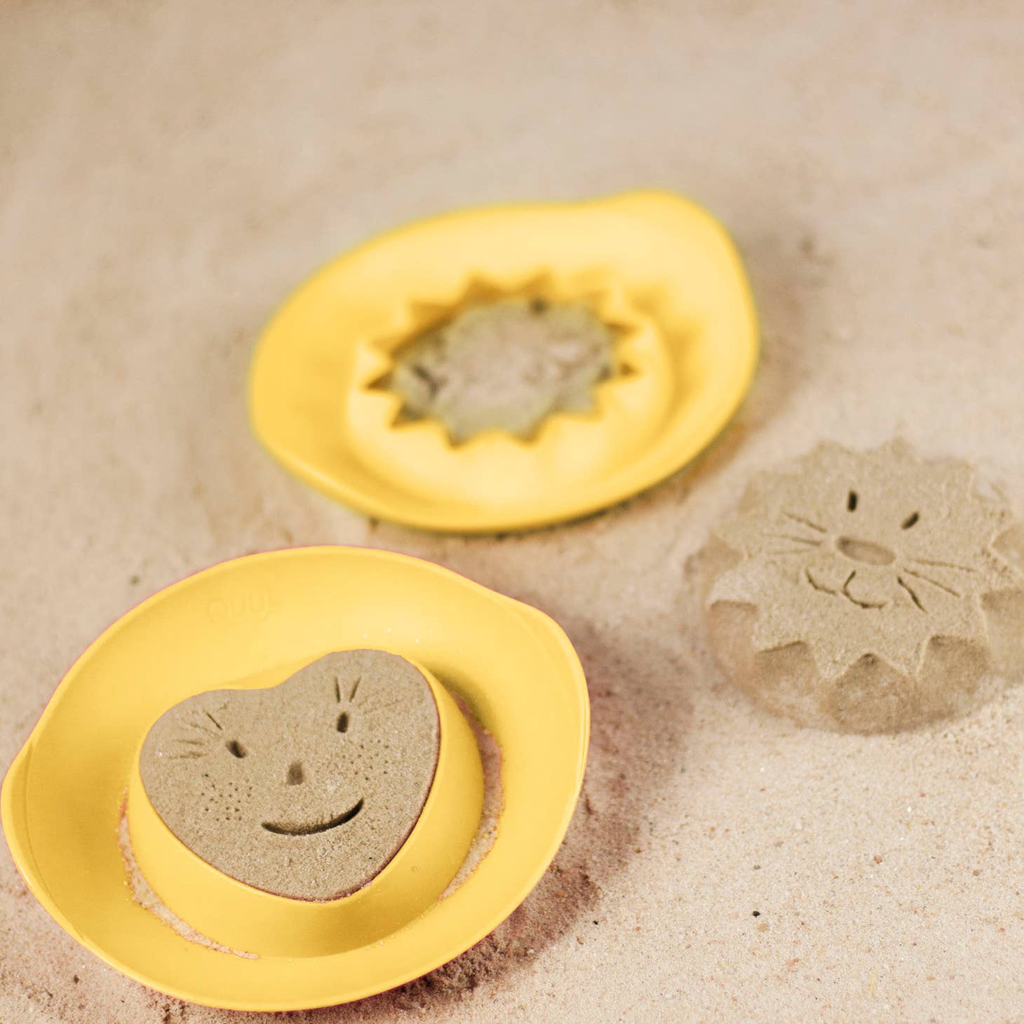 Ballo Beach Set by Quut Toys - Image 5