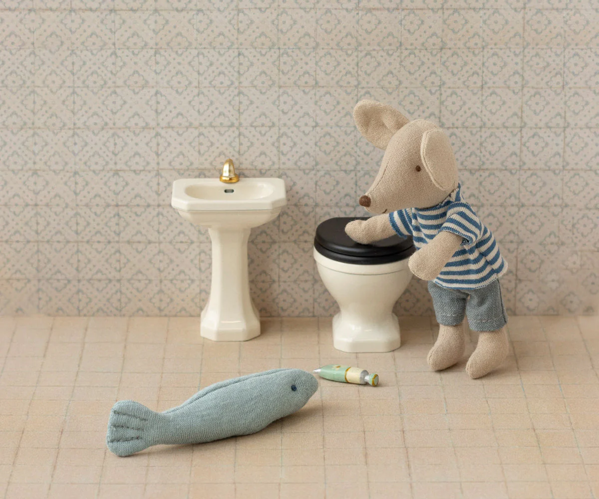 Bathroom Sink, Mouse - Off White by Maileg - Image 2