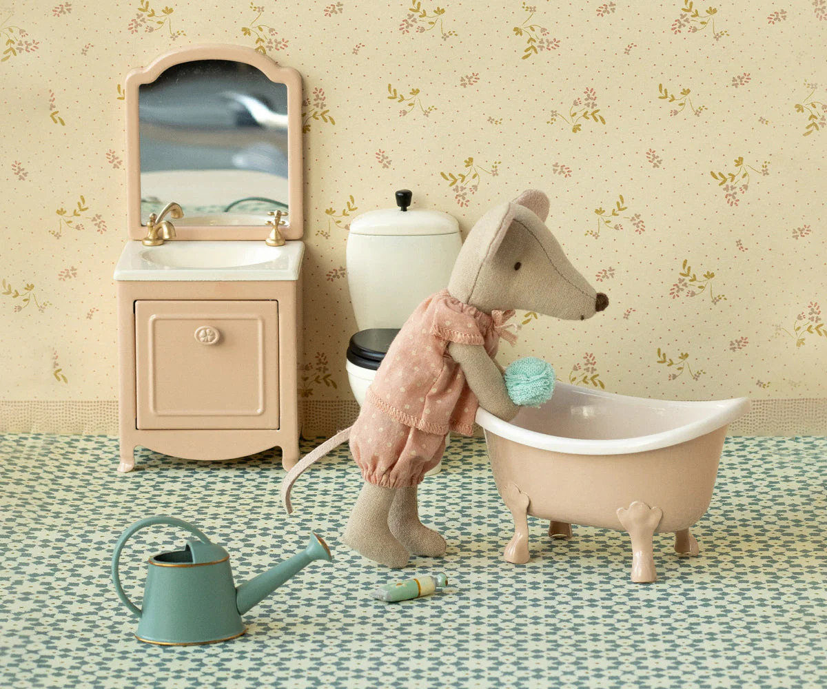 Big Sister Mouse in Matchbox - Polka Dot Pajamas by Maileg - Image 2