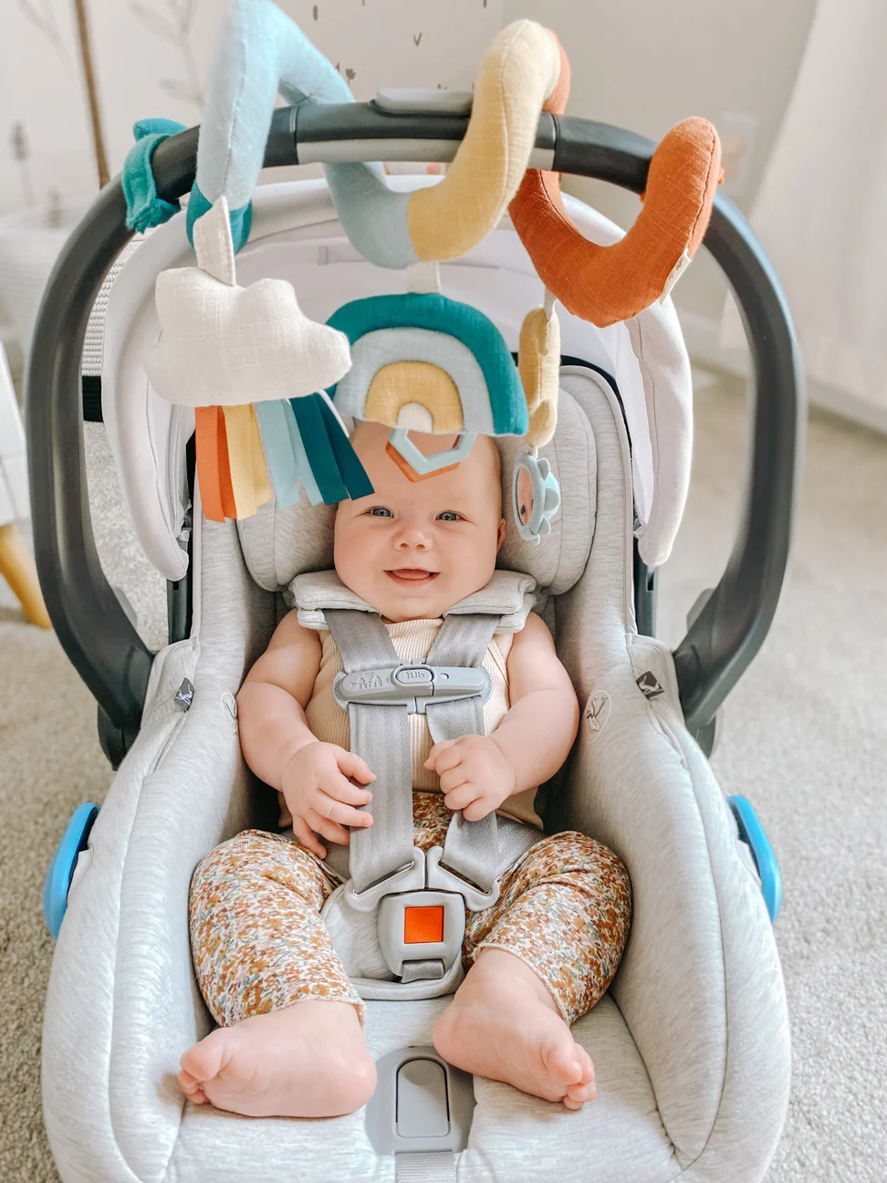 Bitzy Bespoke Itzy Bitzy Spiral Car Seat Activity Toy - Rainbow by Itzy Ritzy - Image 2