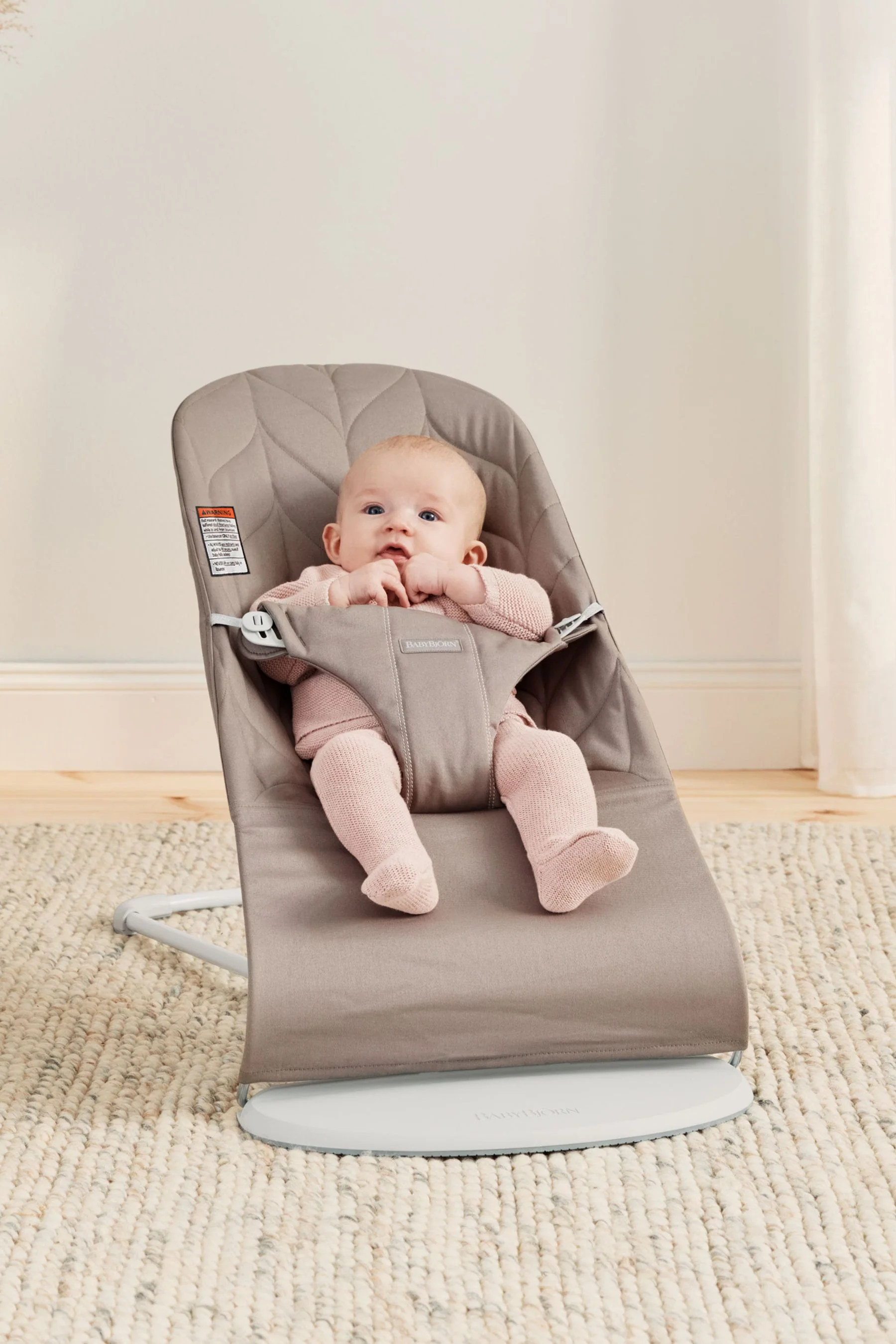 Bouncer Bliss - Sand Grey Petal Quilt Cotton by Baby Bjorn - Image 2