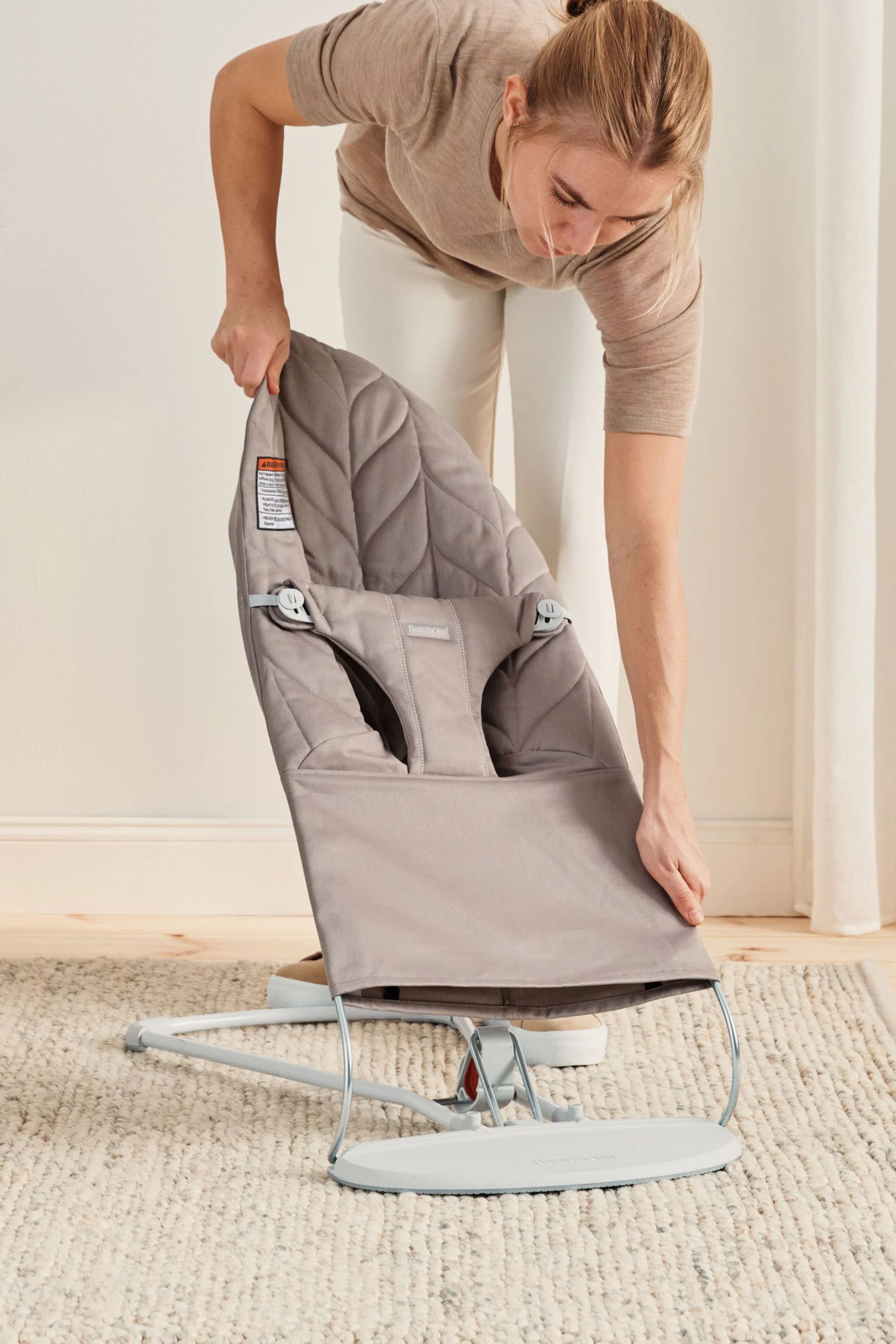 Bouncer Bliss - Sand Grey Petal Quilt Cotton by Baby Bjorn - Image 5