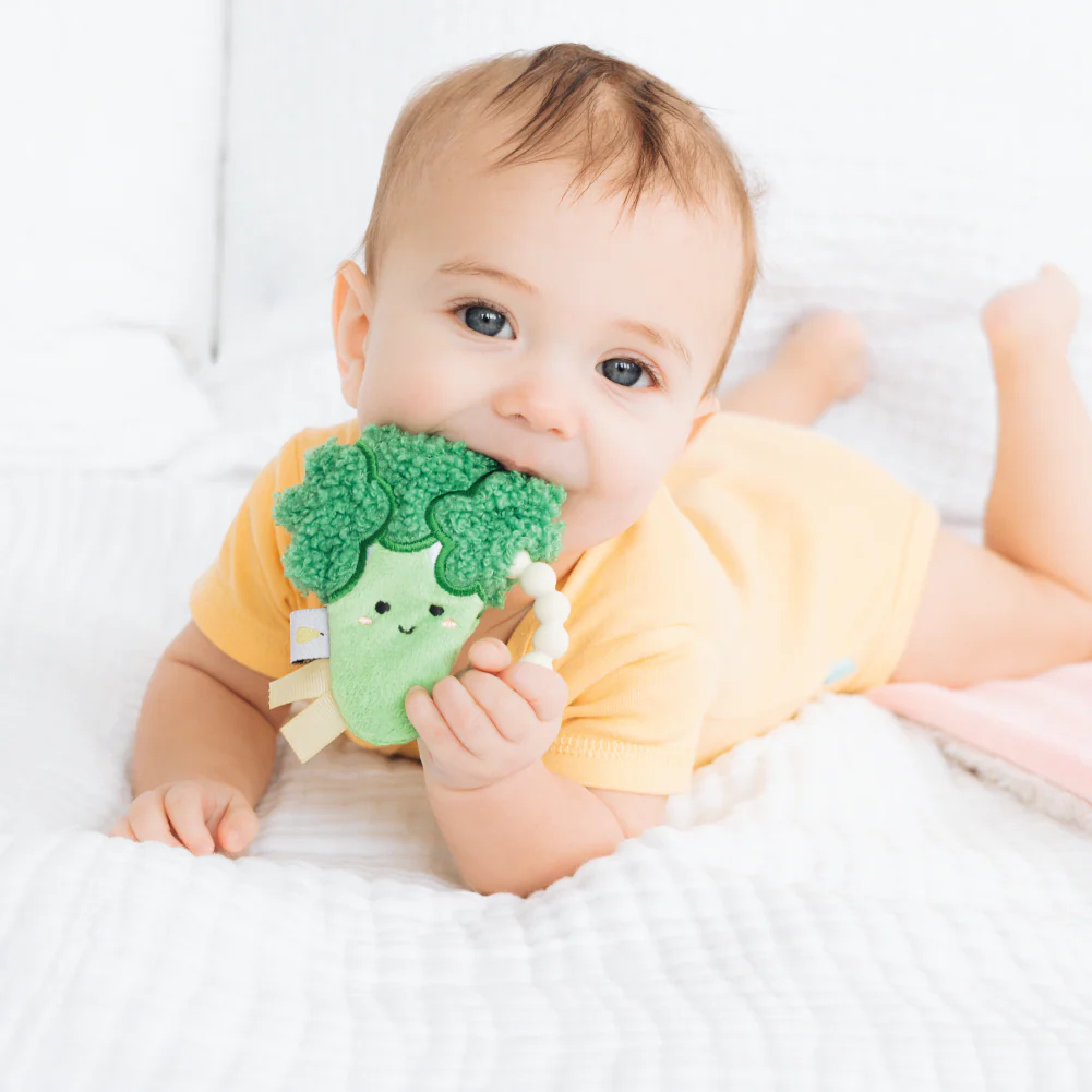 Broccoli Crinkle Baby Teether by Pearhead - Image 2