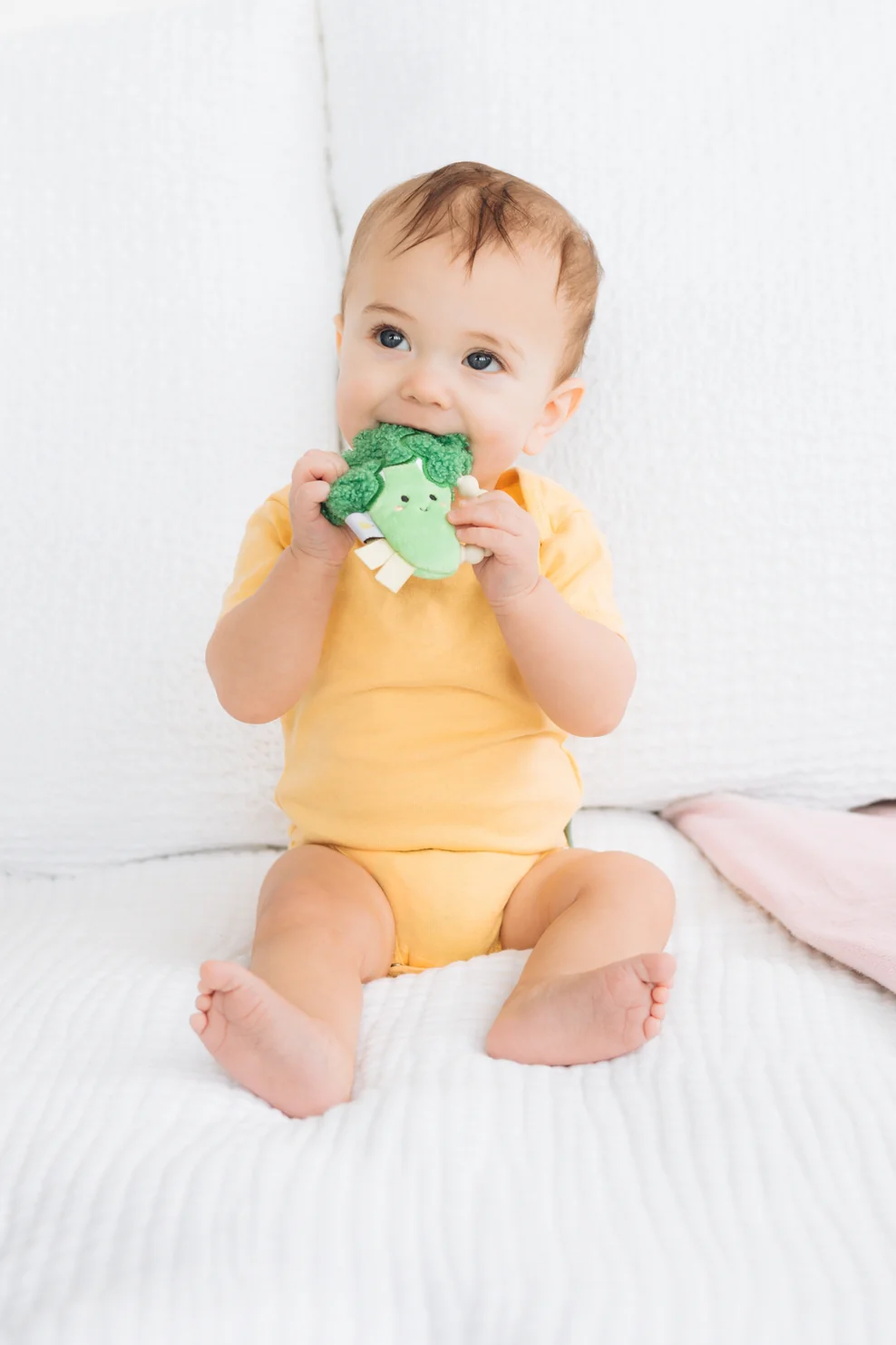 Broccoli Crinkle Baby Teether by Pearhead - Image 7