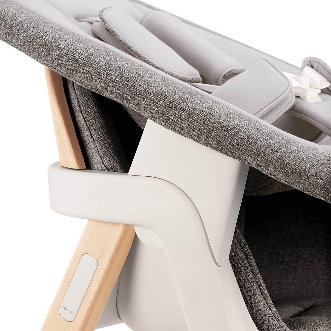 Bryn Newborn Rocker by Nuna - Image 14