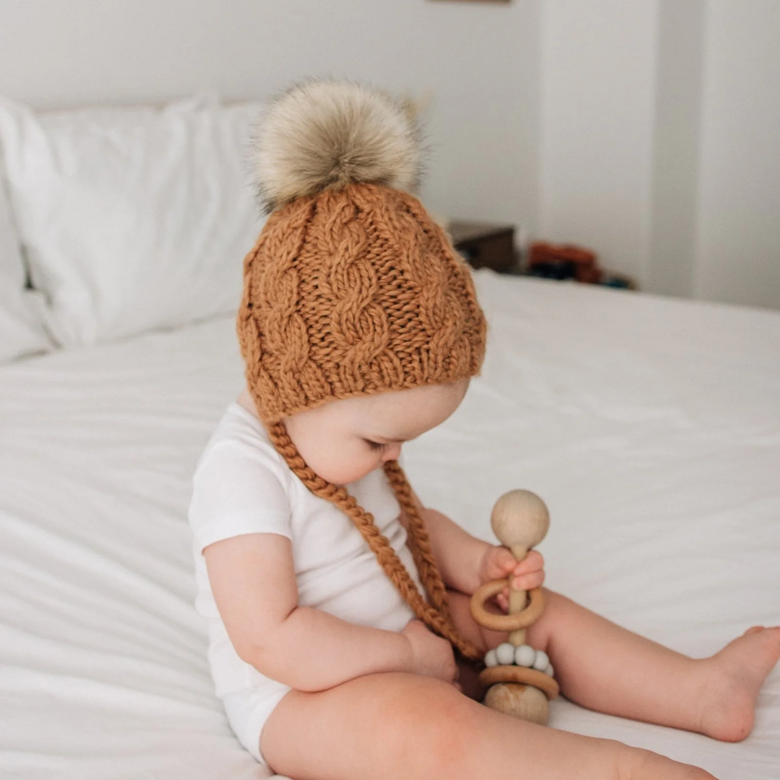Aspen Cable Knit Bonnet - Pecan by Huggalugs - Image 2