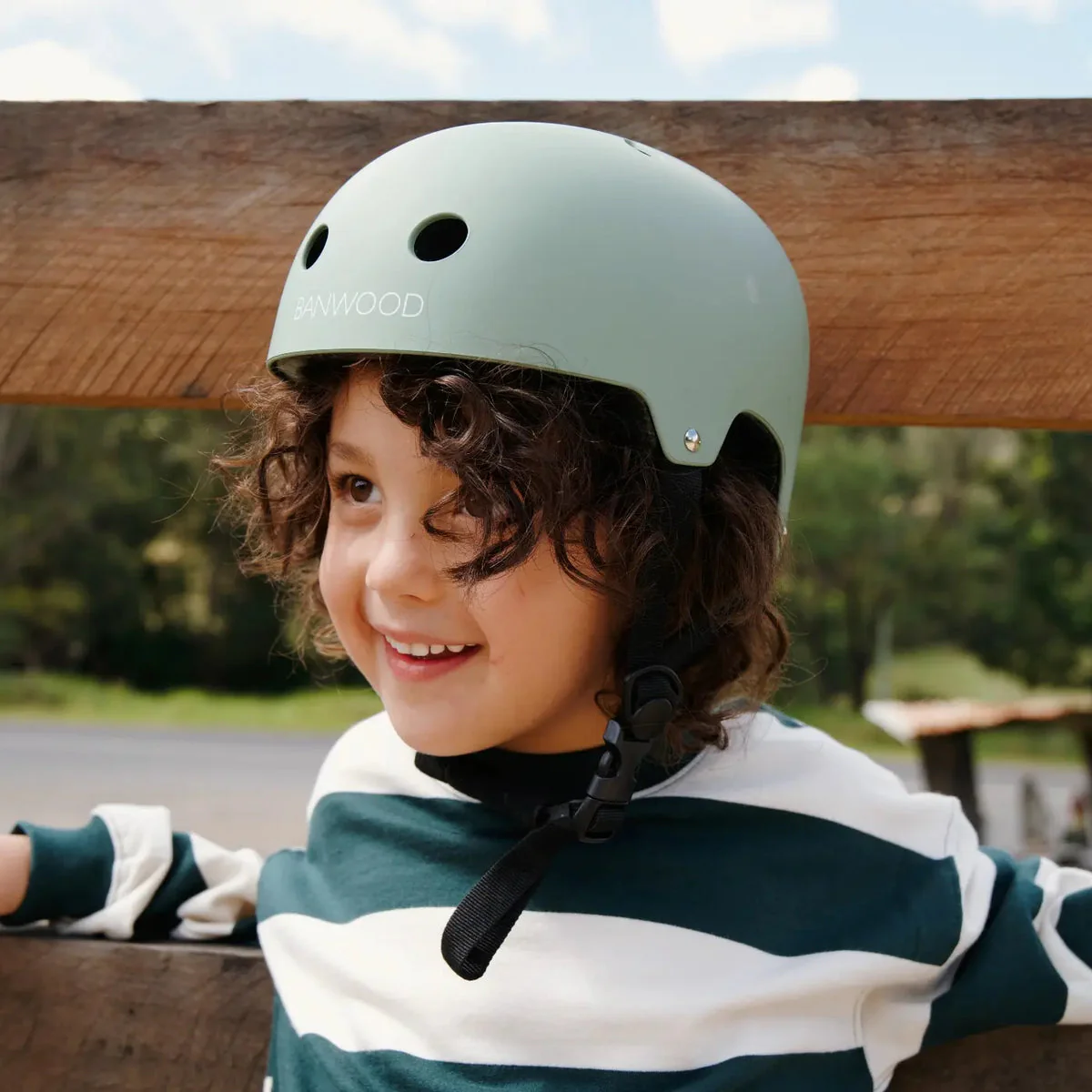 Classic Helmet - Forest by Banwood - Image 2