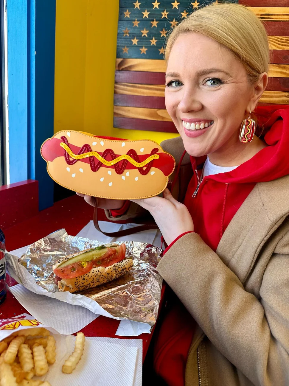 Classic Hot Dog Handbag by Bewaltz - Image 2