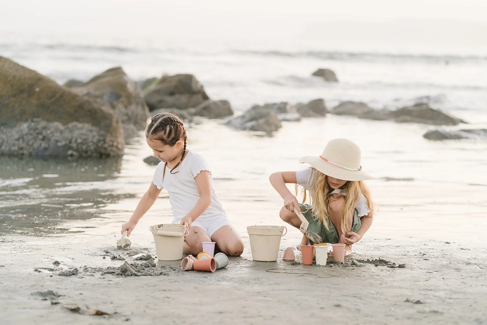Classic Retro Silicone Ice Cream Beach Set by Marlowe & Co - Image 4