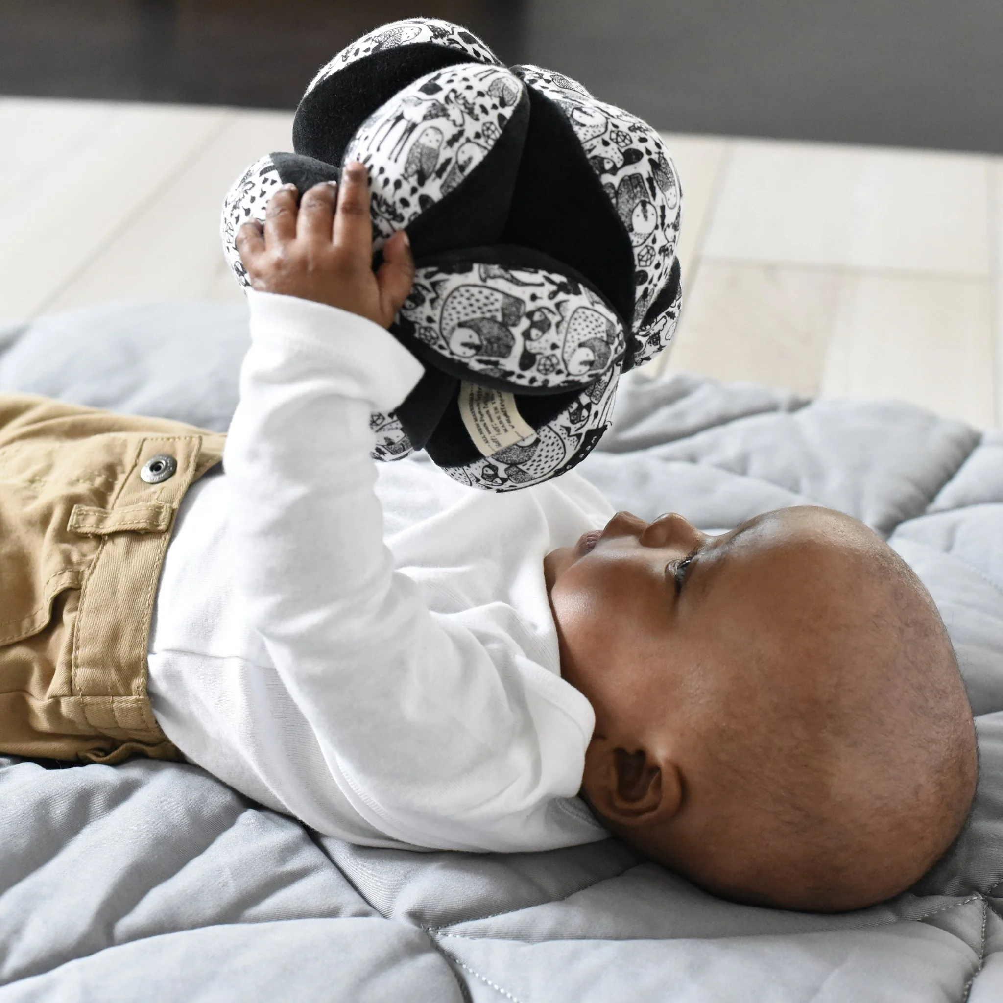 Sensory Clutch Ball - Nordic by Wee Gallery - Image 2