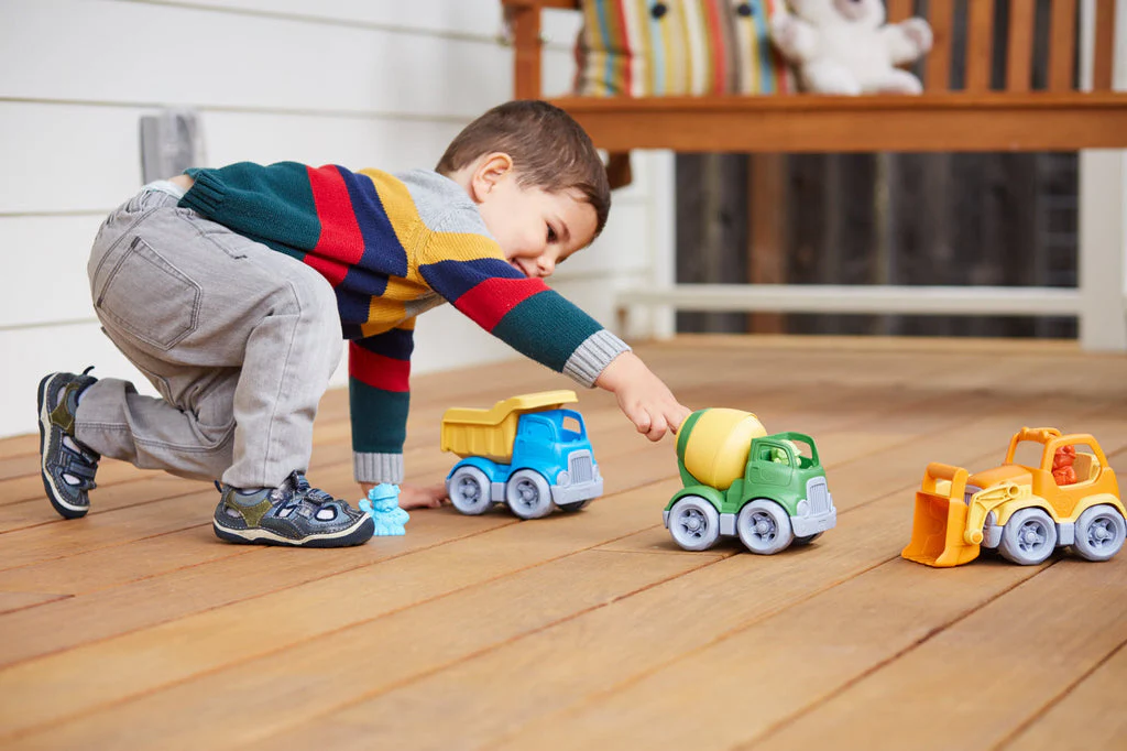 Recycled Construction Truck - Scooper by Green Toys - Image 3