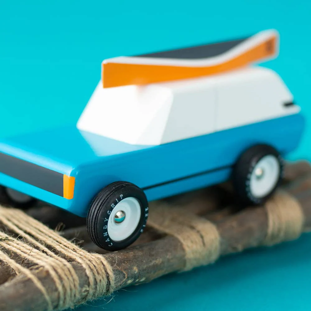 Cotswold Royal with Magnetic Canoe by Candylab Toys - Image 10