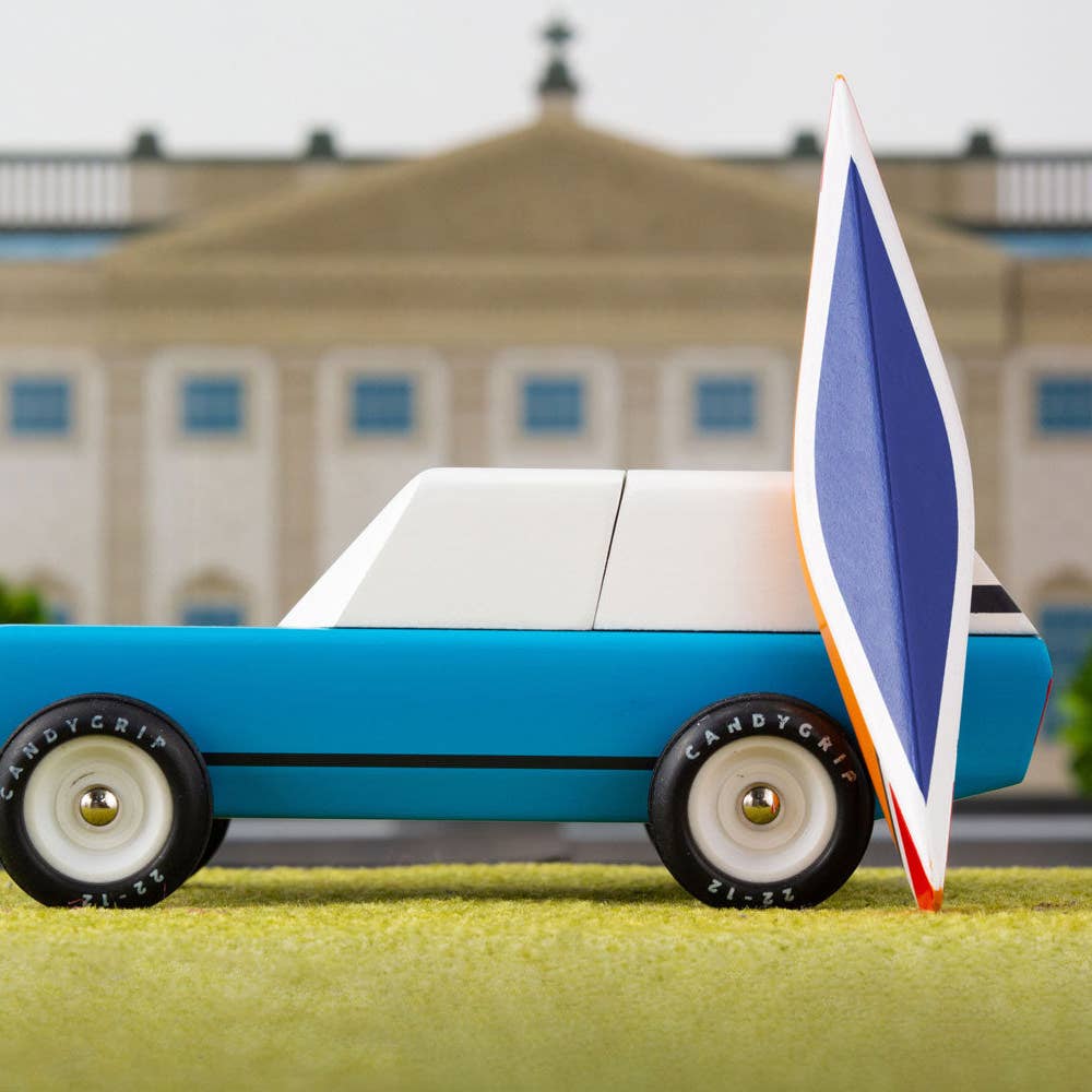 Cotswold Royal with Magnetic Canoe by Candylab Toys - Image 7