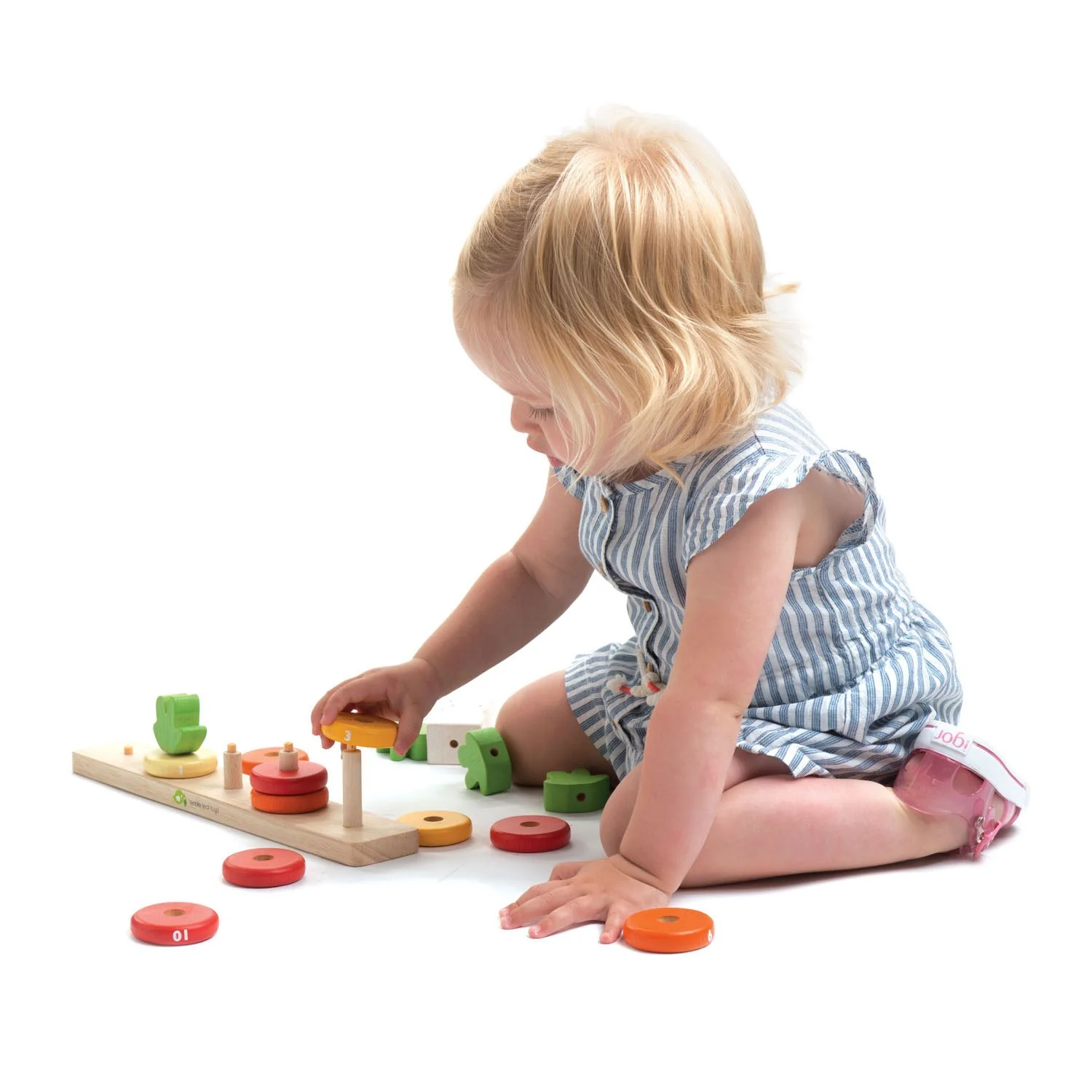 Counting Carrots Wooden Toy by Tender Leaf Toys - Image 3