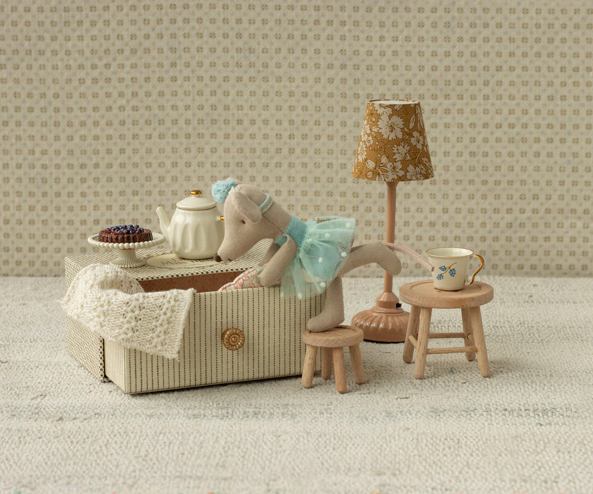 Dance Mouse in Daybed, Little Sister by Maileg - Image 2