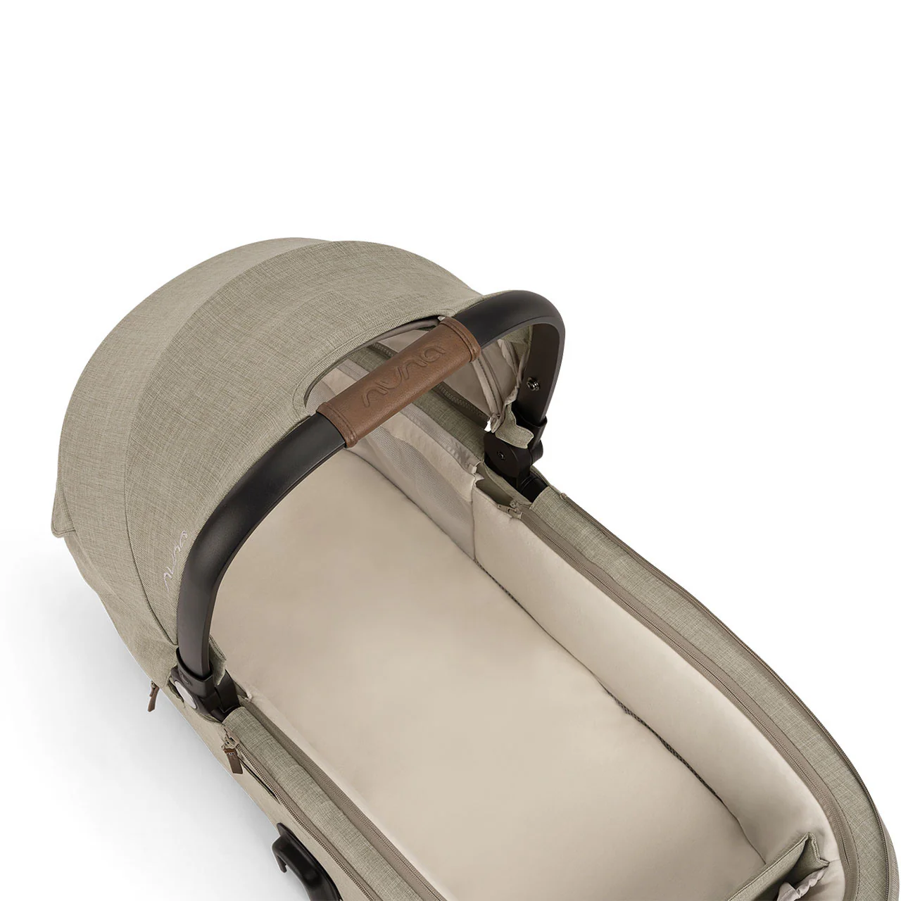 Demi Next Bassinet + Stand by Nuna - Image 10