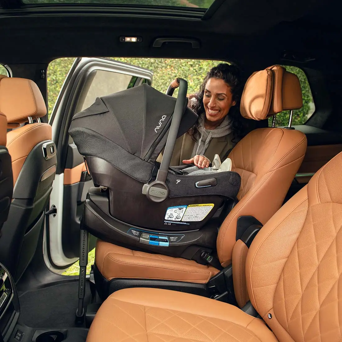 Demi Next + Pipa Aire RX Travel System by Nuna - Image 8