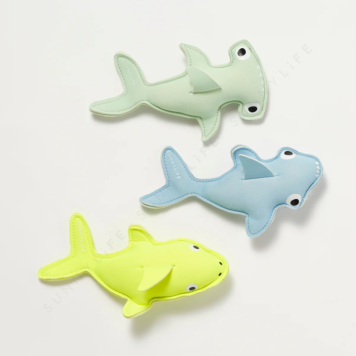 Dive Buddies Set of 3 - Salty the Shark by Sunnylife - Image 5