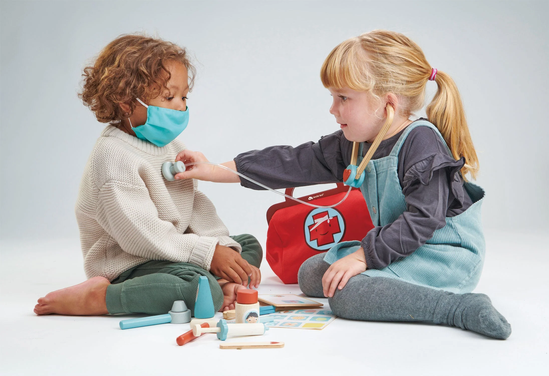 Doctor's Bag by Tender Leaf Toys - Image 8