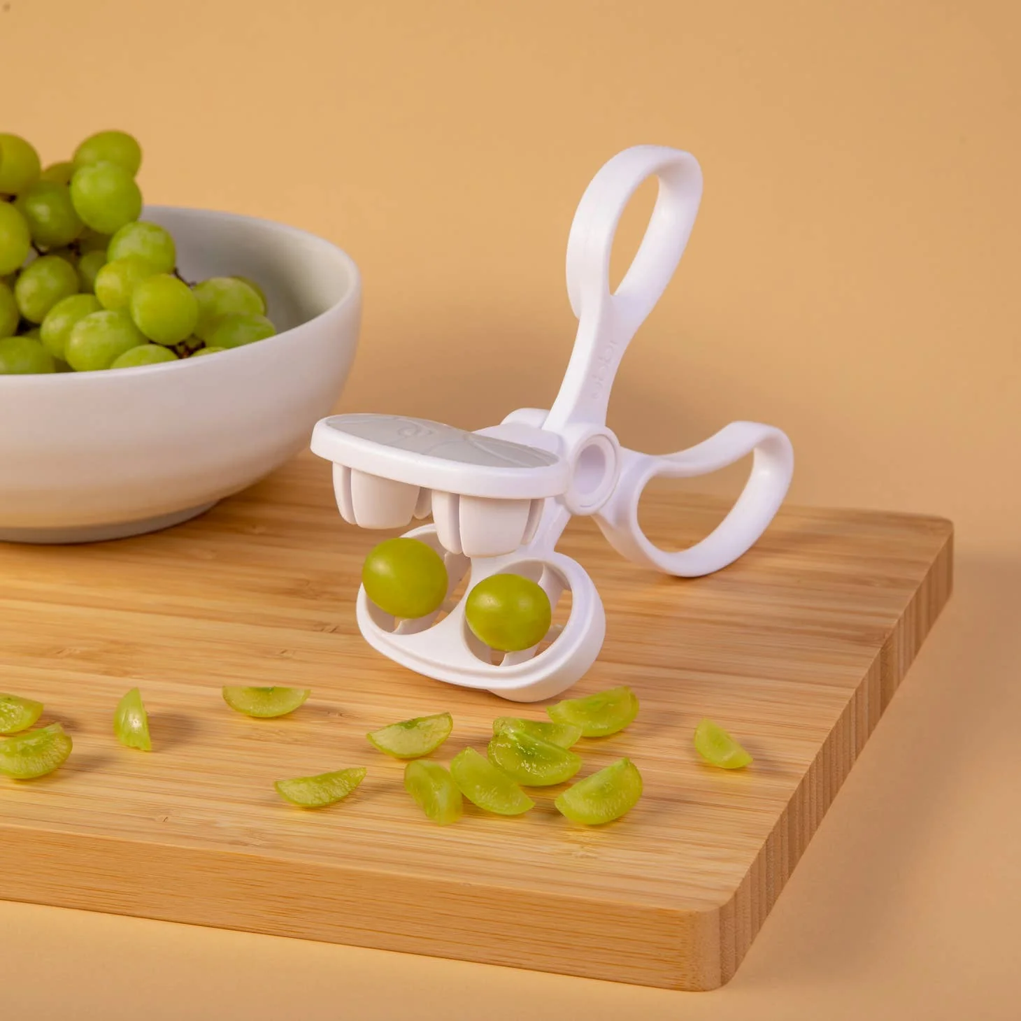 Dual Grape Cutter by Ubbi - Image 2