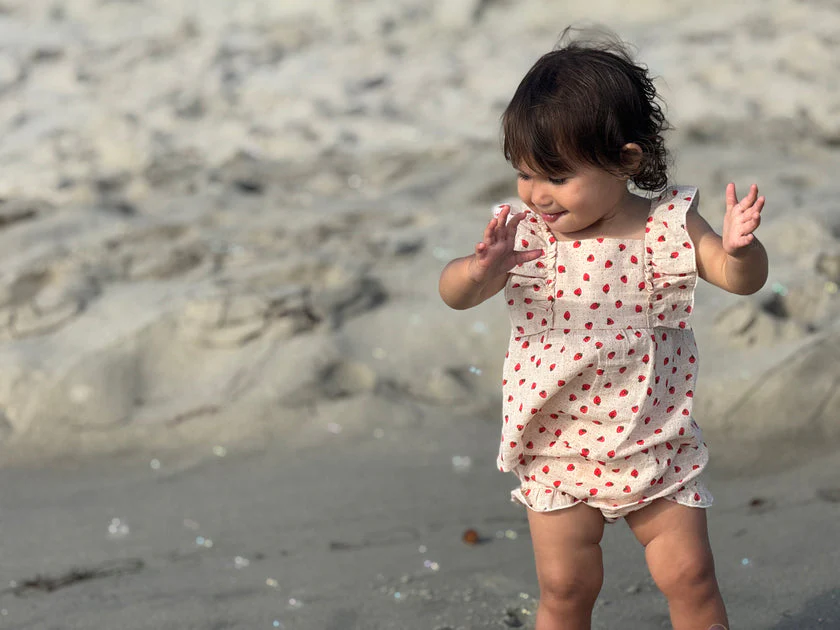 Ellie Set - Oatmeal Strawberries by Vignette - Image 4