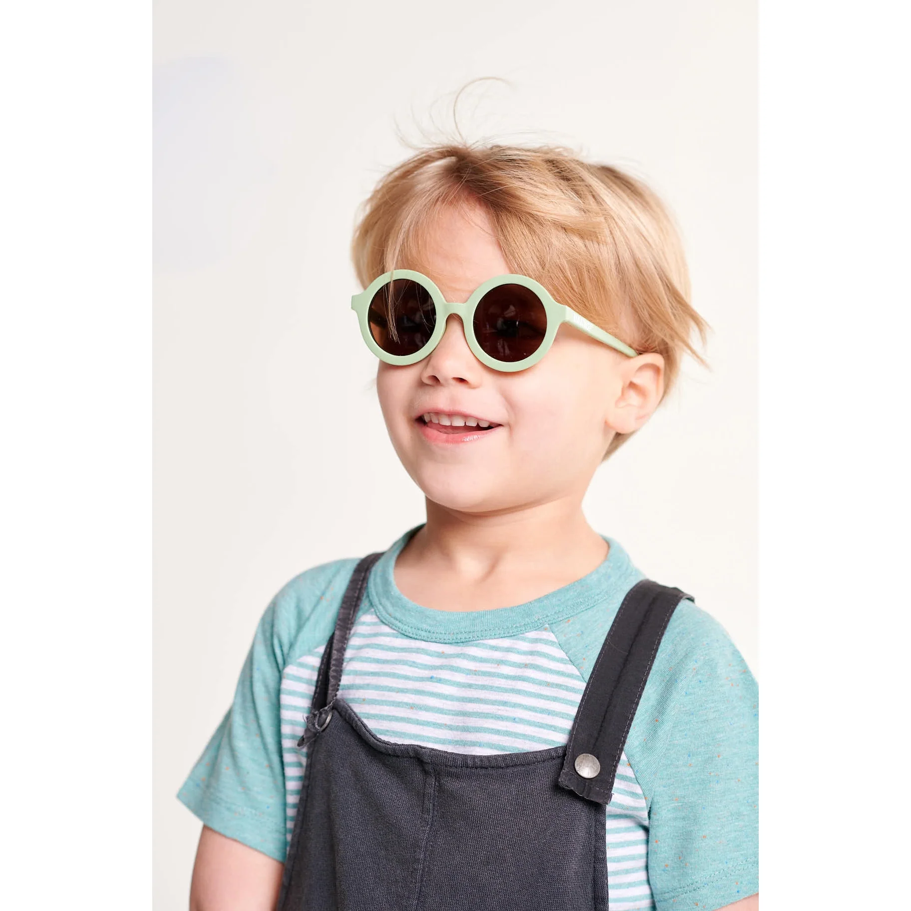Euro Round Sunglasses - All the Rage Sage with Amber Lens by Babiators - Image 4