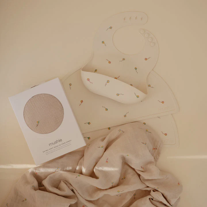 Extra Soft Muslin Crib Sheet - Kites by Mushie & Co - Image 5