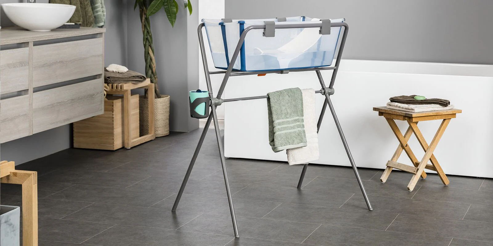 Flexi Bath Stand - Grey by Stokke - Image 5