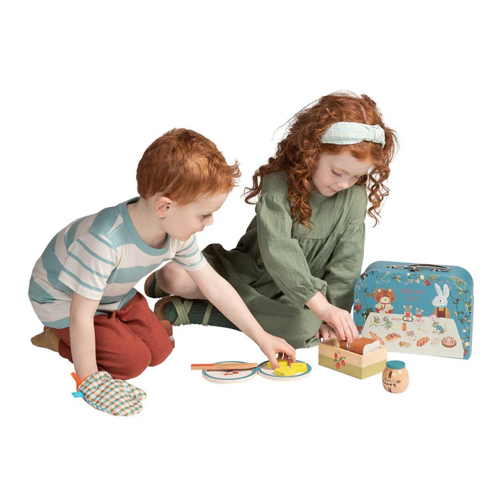 Forest Tales Baking Set by Manhattan Toy - Image 9