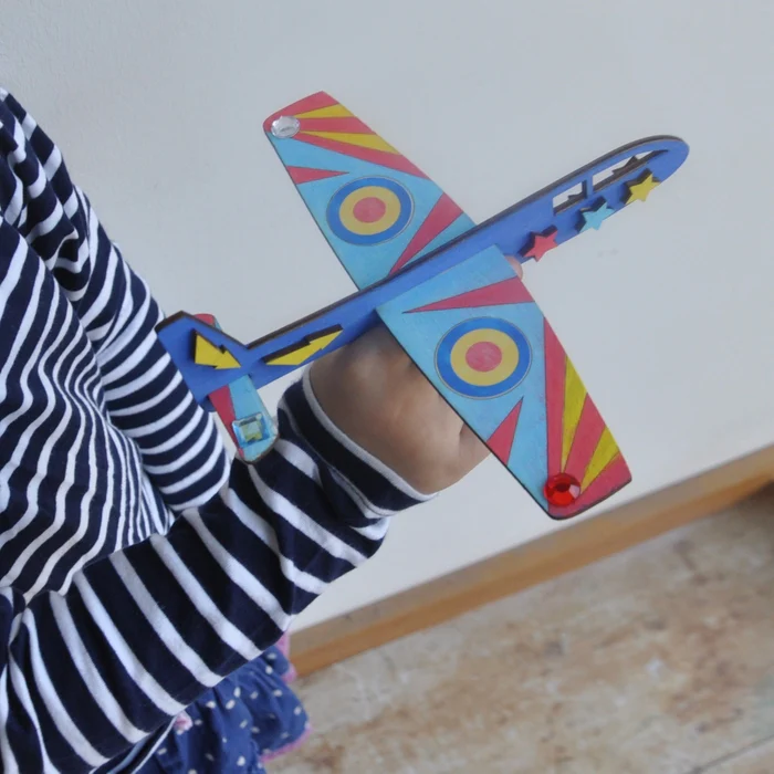 Glider Craft Kit Activity Box by Cotton Twist - Image 5