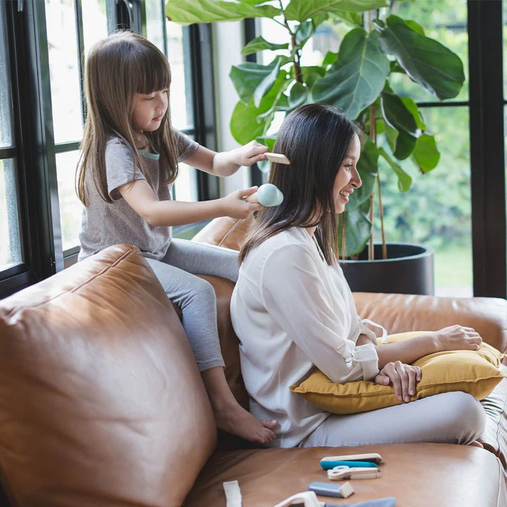 Hair Dresser Set by Plan Toys - Image 7