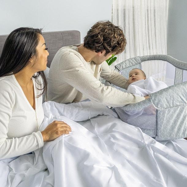 HALO BassiNest Next Generation Essentia Series Bassinet - Image 4