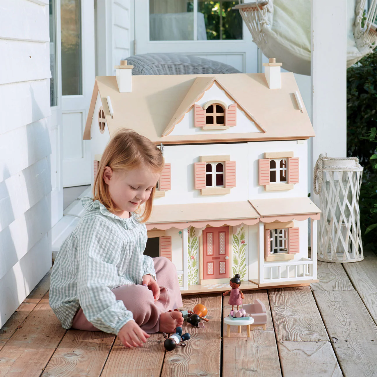 Humming Bird Wooden Doll House by Tender Leaf Toys - Image 2