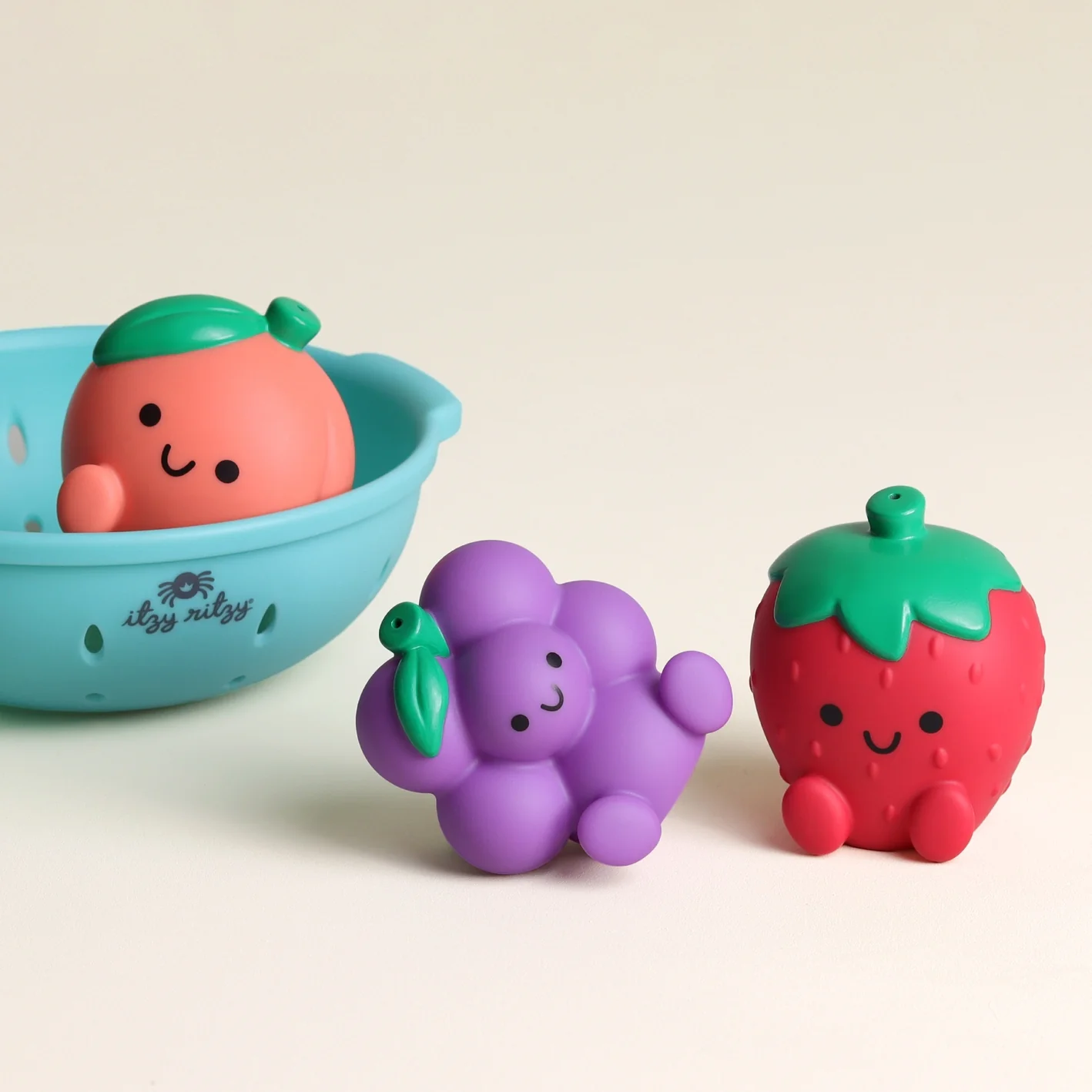 Itzy Splash Pals Bath and Water Toys by Itzy Ritzy - Image 4
