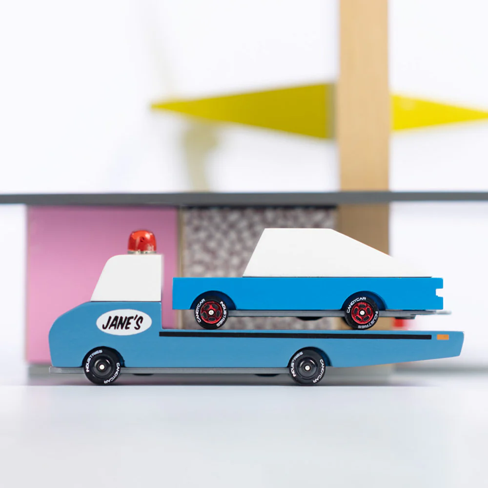 Jane's Tow Truck by Candylab Toys - Image 2