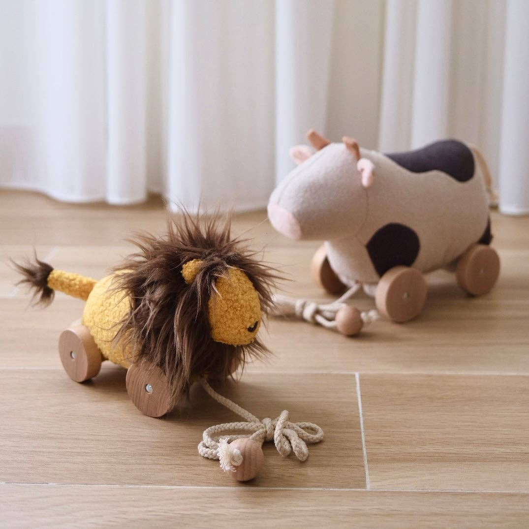 Leo Pull Along Toy by Little Lamb Kind - Image 3