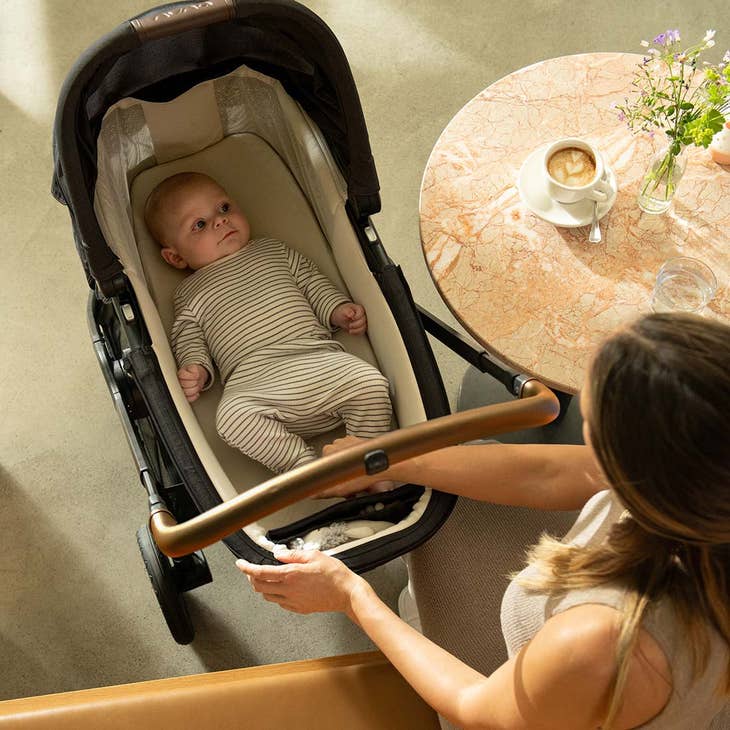 SWIV & TRIV Series Bassinet + Stand by Nuna - Image 3