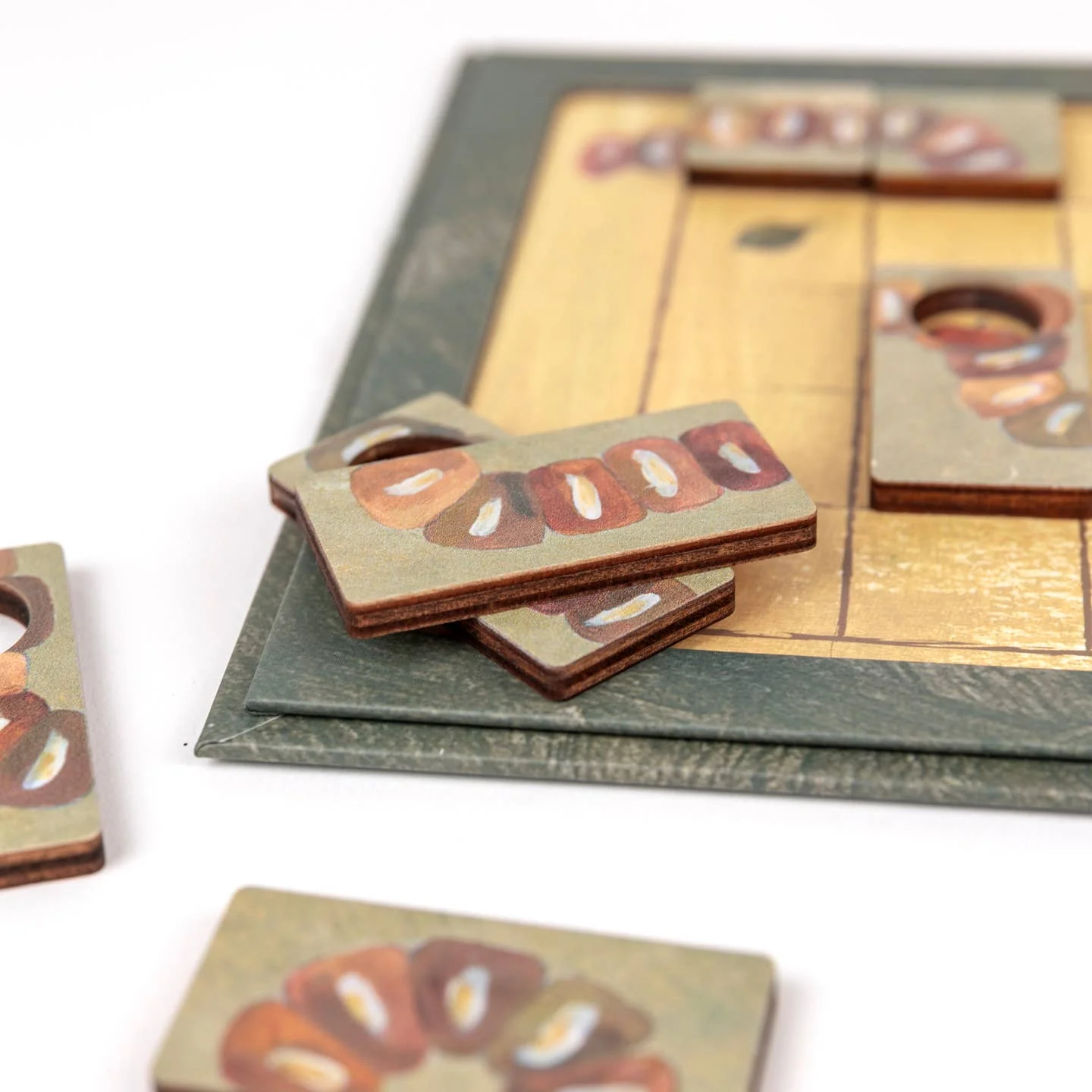 Magnetic Activity Game - Caterpillar by Egmont - Image 4