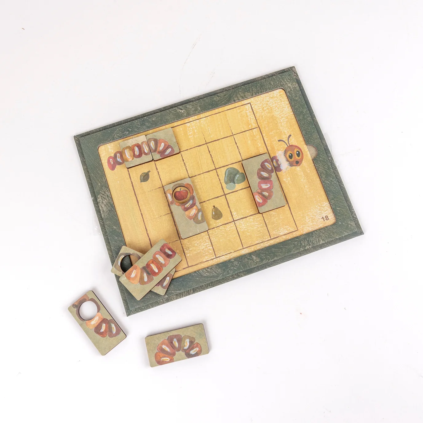 Magnetic Activity Game - Caterpillar by Egmont - Image 9