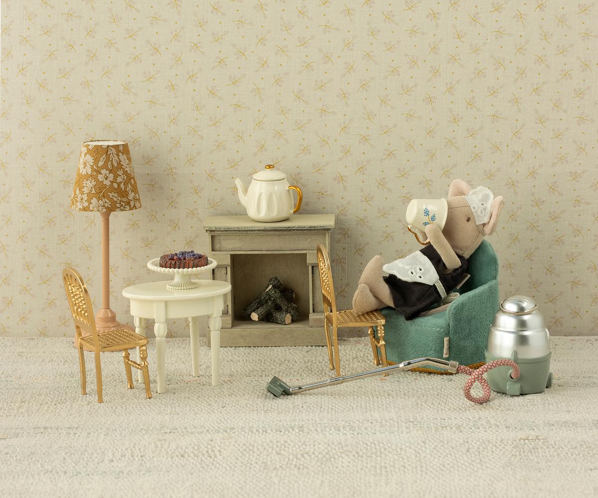 Maid Mouse by Maileg - Image 4