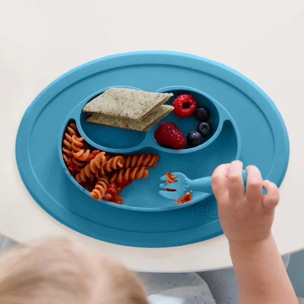 Mini Feeding Set by Ezpz - Image 7