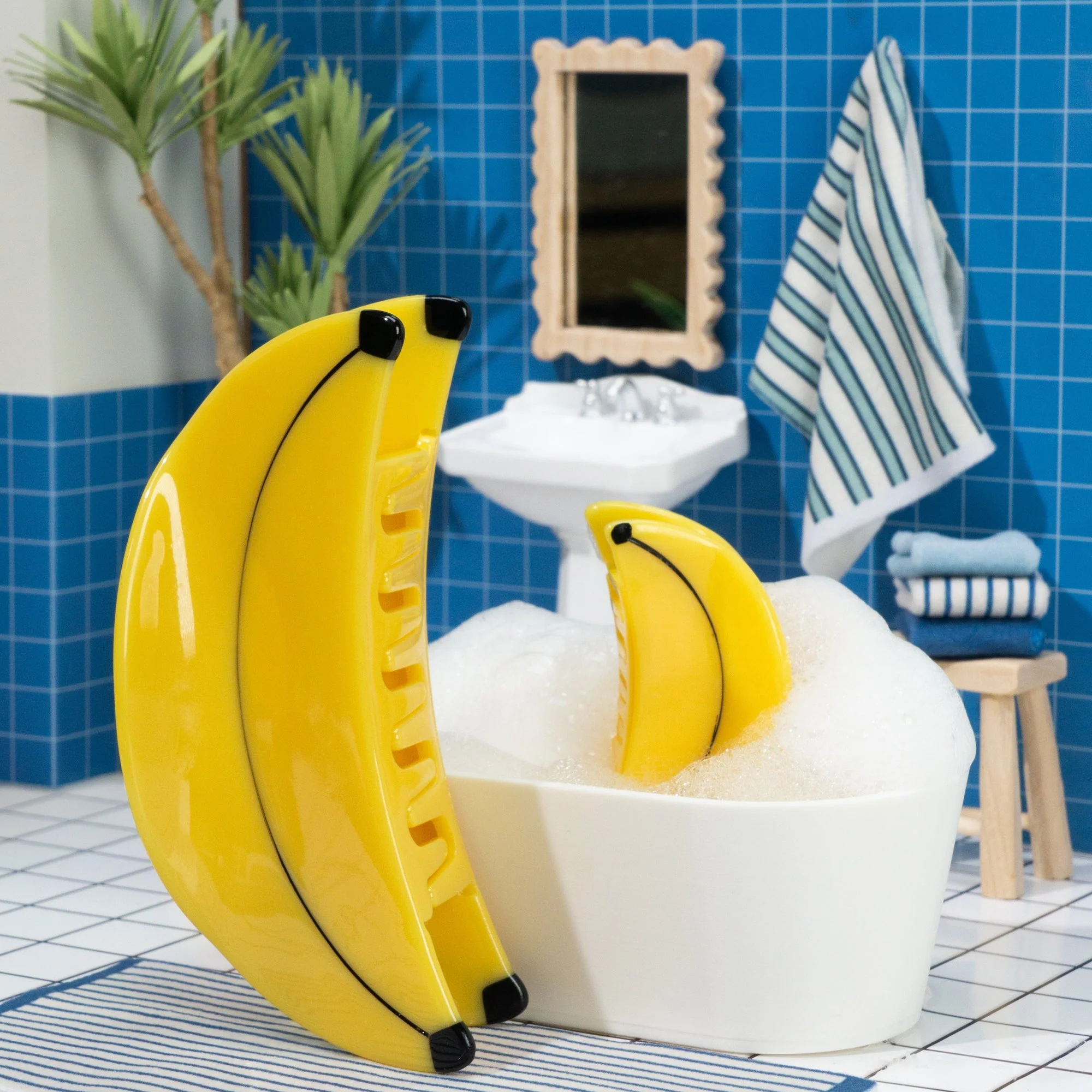 Mini & Me Hair Claw Clip Set - Banana by Jenny Lemons - Image 4